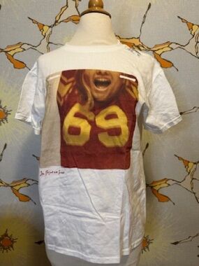 White Short-Sleeve In Print We Trust Graphic Tee Sm with 69 print